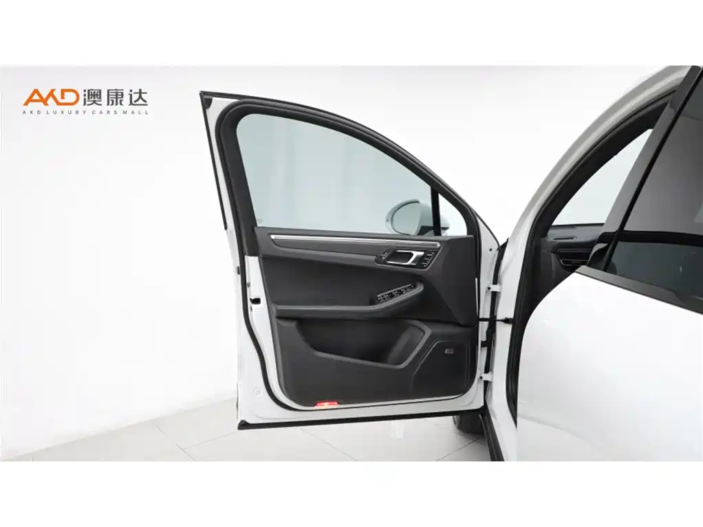 Porsche Macan 2022 Macan 2.0T фото 10
