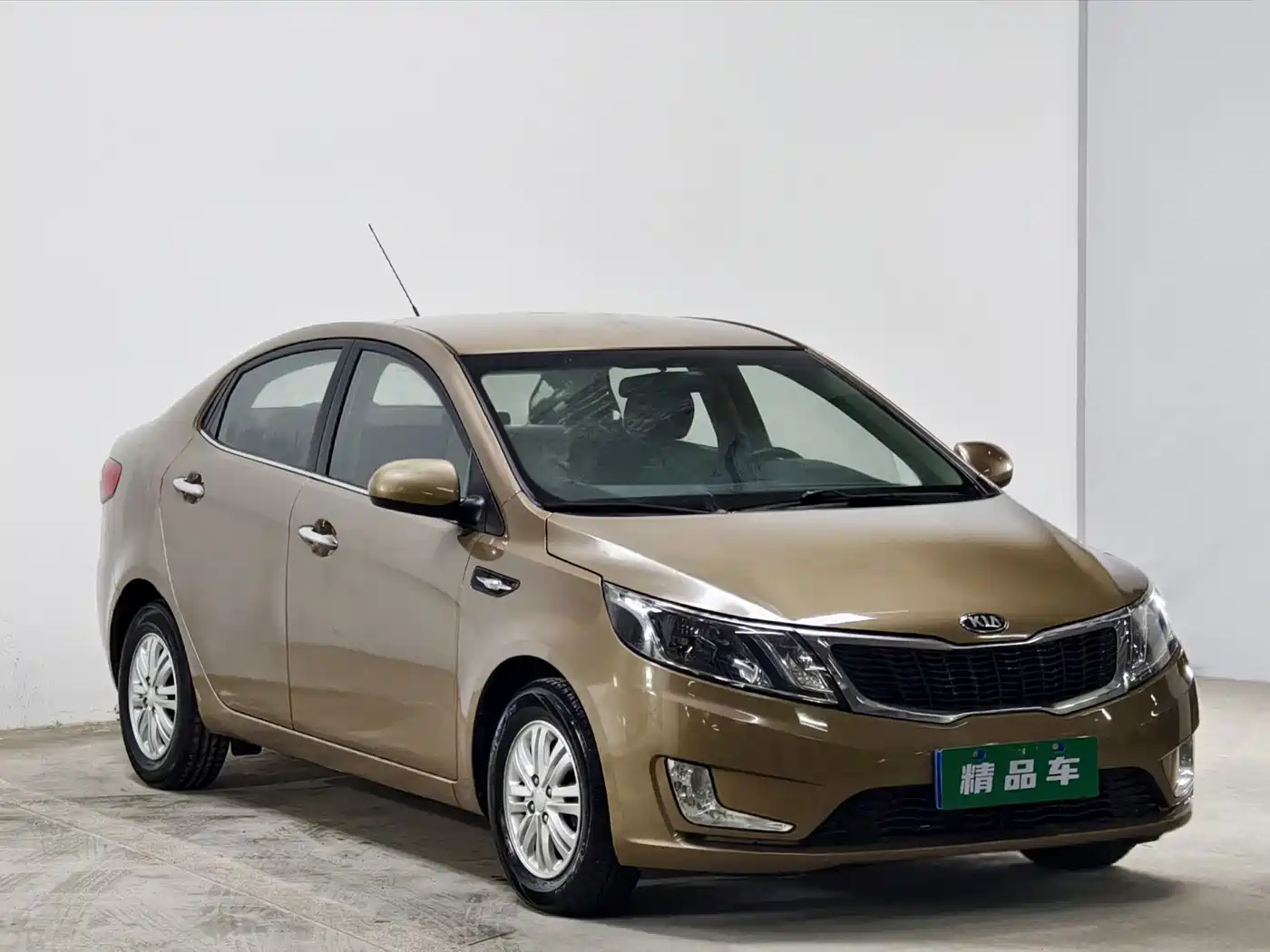 Photo 3 - Kia K2