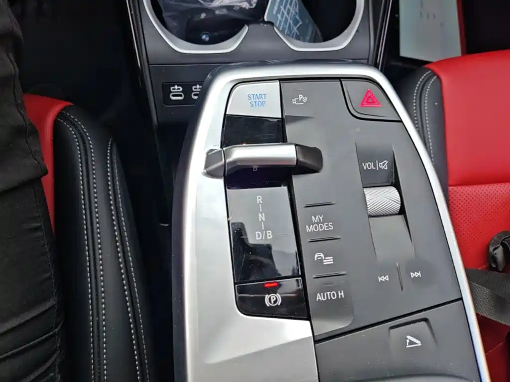 BMW iX1 2025 2025 eDrive25L X Design Package