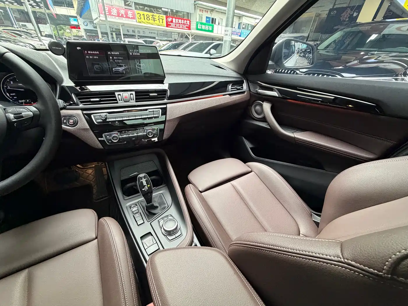 BMW X1 2022 sDrive25Li Leading фото 24
