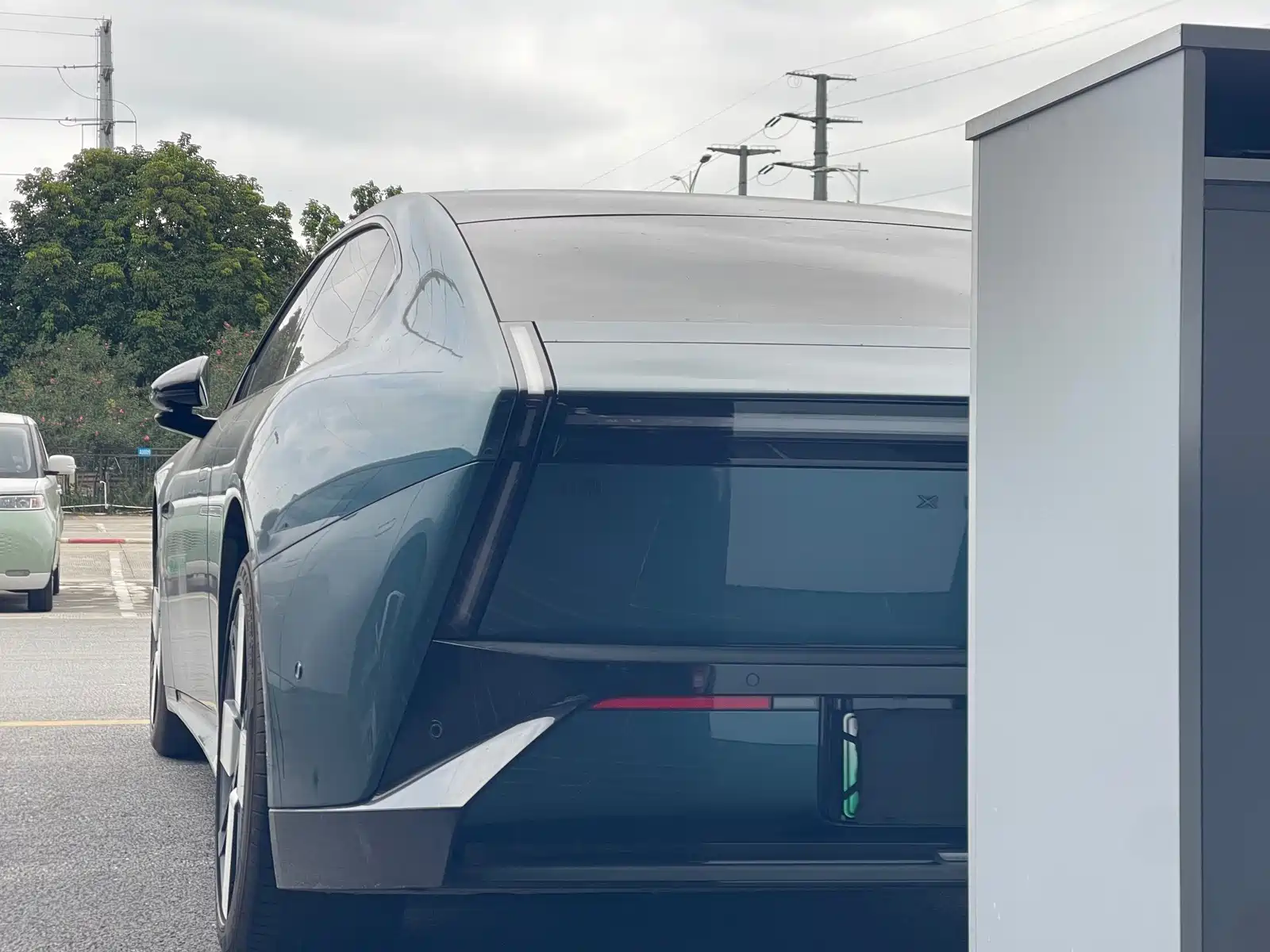 Фото 23 - XPeng P7