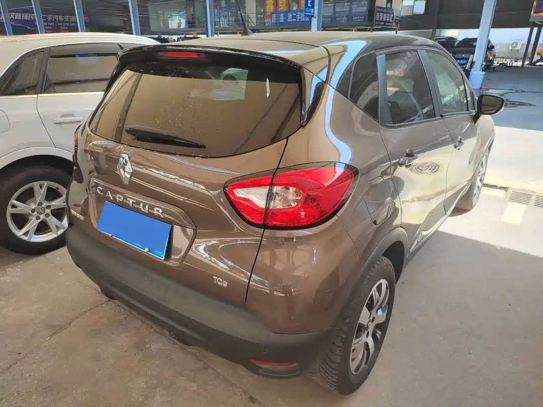 Renault Captur 2016 2015 1.2T Automatic Comfort Edition