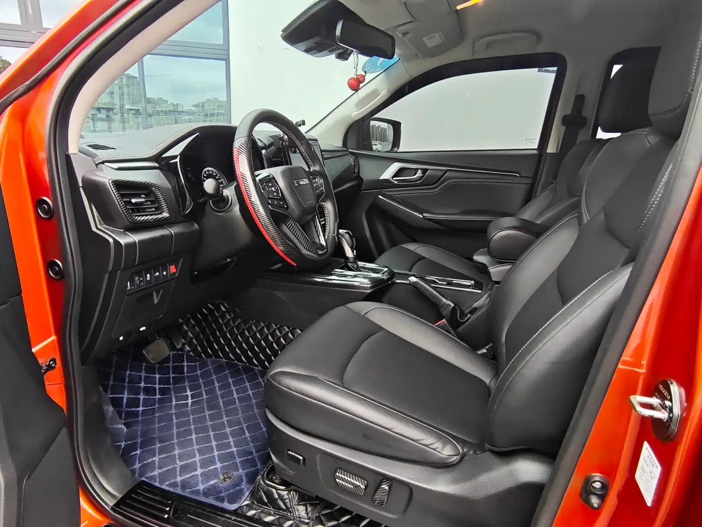 Isuzu D-MAX 2021 1.9T Automatic 4WD Diesel Global Leading Model RZ4E фото 12