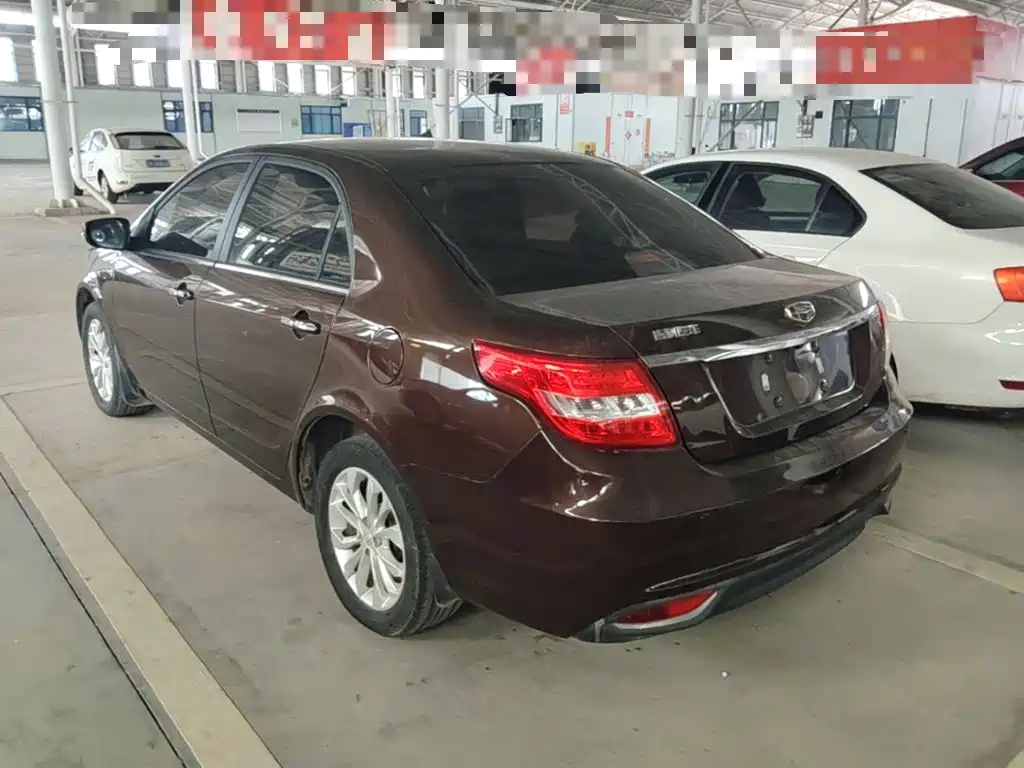 Фото 5 - Geely Vision