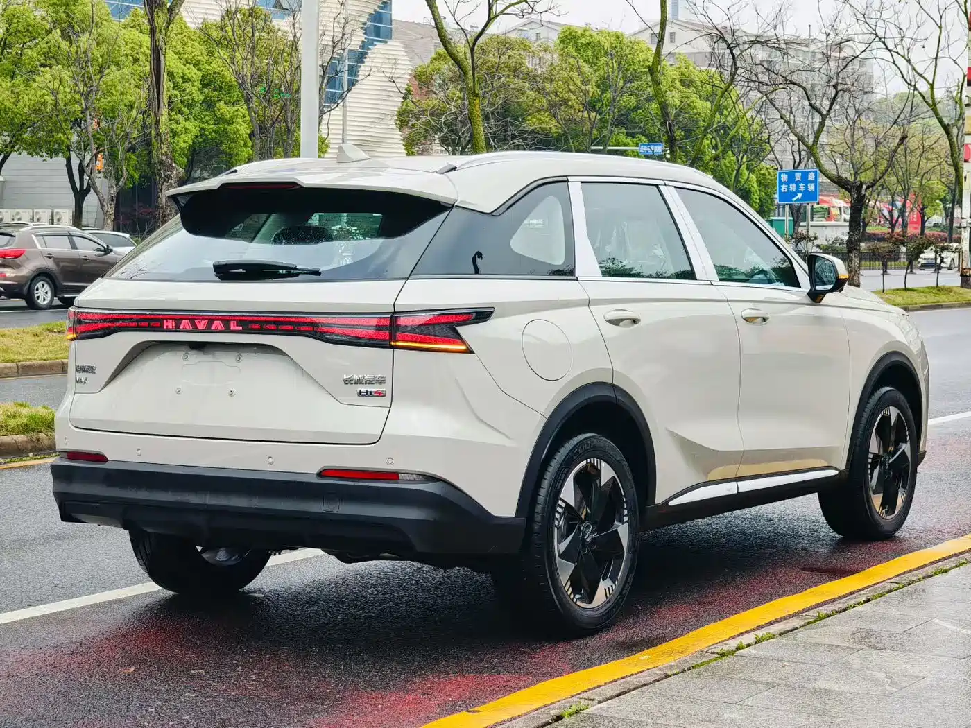 HAVAL XIAOLONG MAX