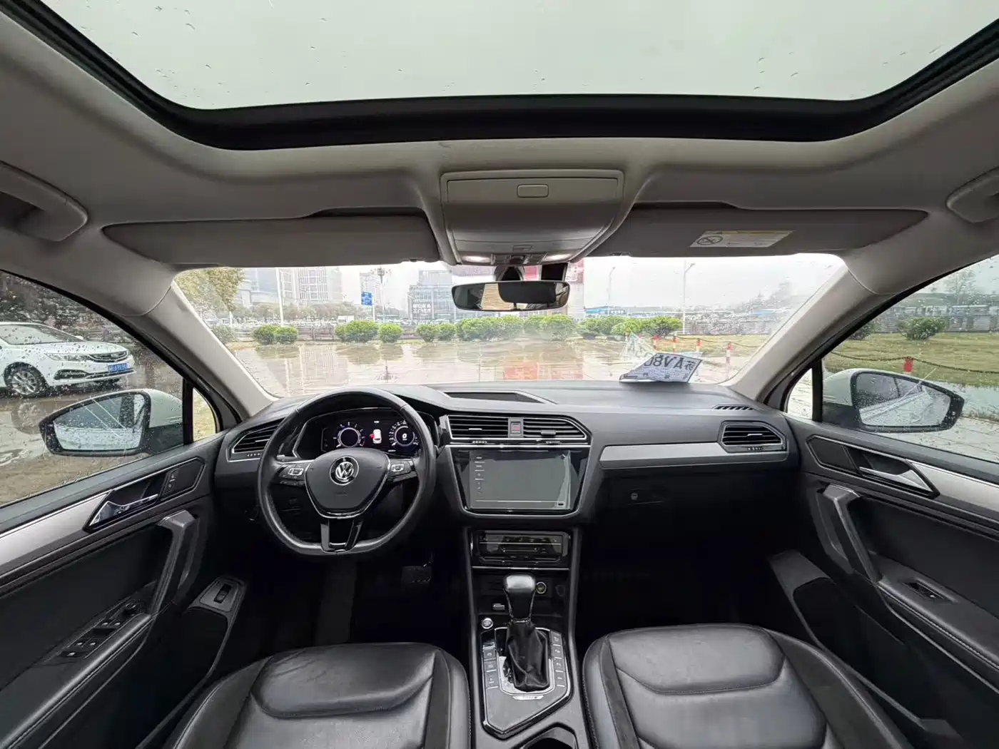 Volkswagen Tiguan L PHEV 2021 430PHEV Plug-in Hybrid Premium фото 6