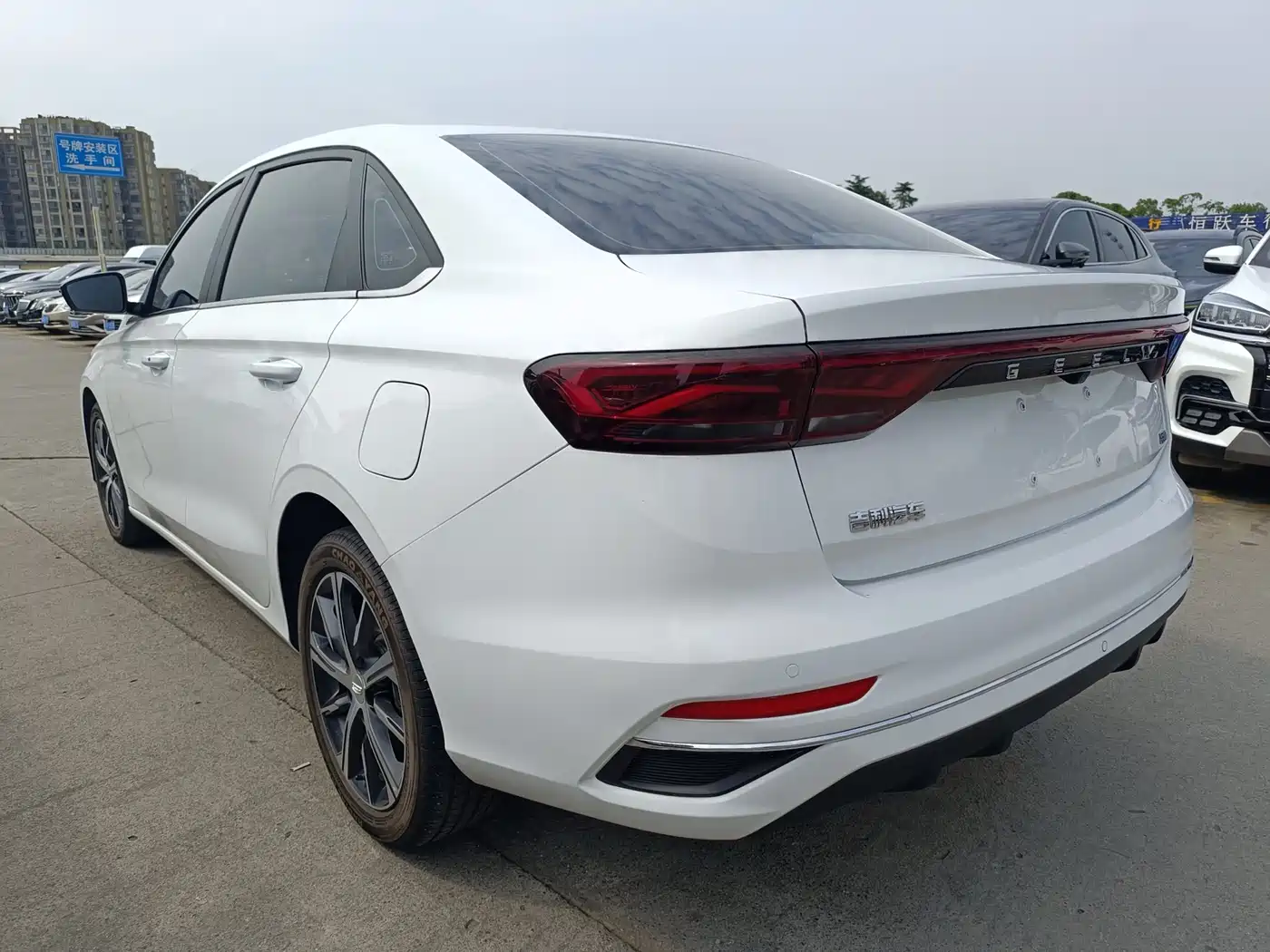 GEELY AUTOMOBILE EMGRAND