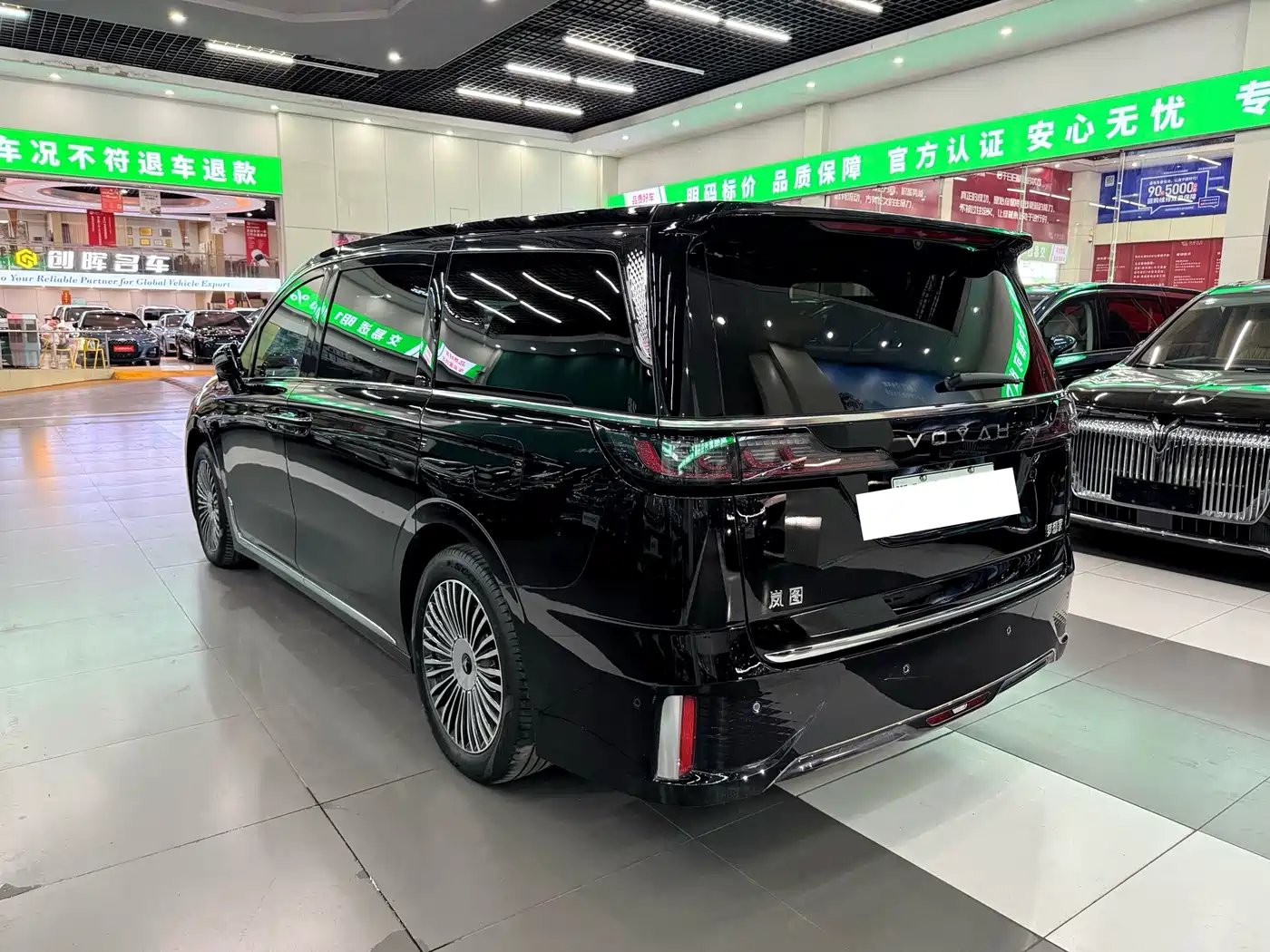 Voyah Auto Voyah Dreamer 2025 2025 Model PHEV 4WD Premium QianKun Edition