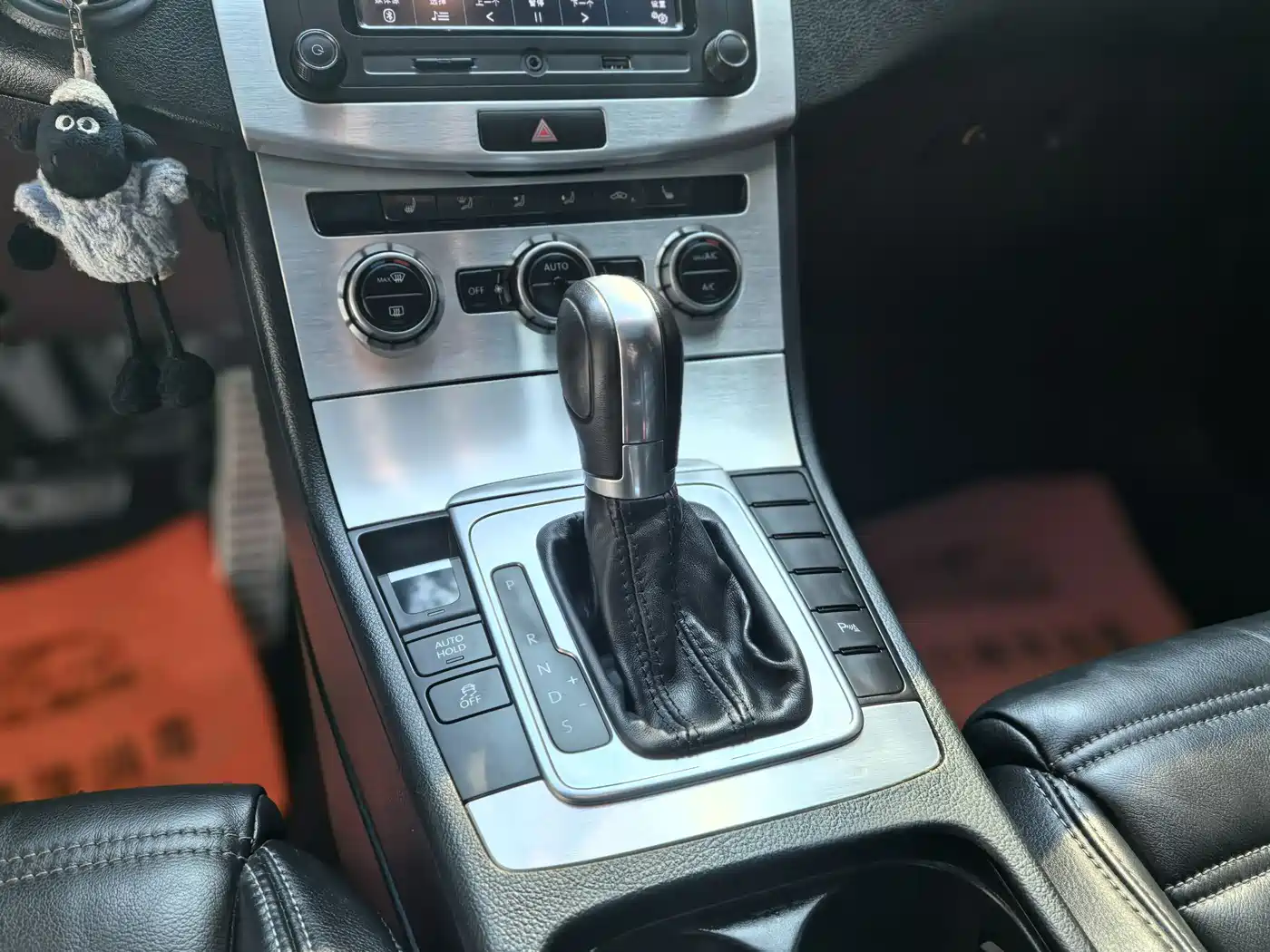 Volkswagen FAW-Volkswagen CC 2016 Model 1.8TSI Premium фото 10