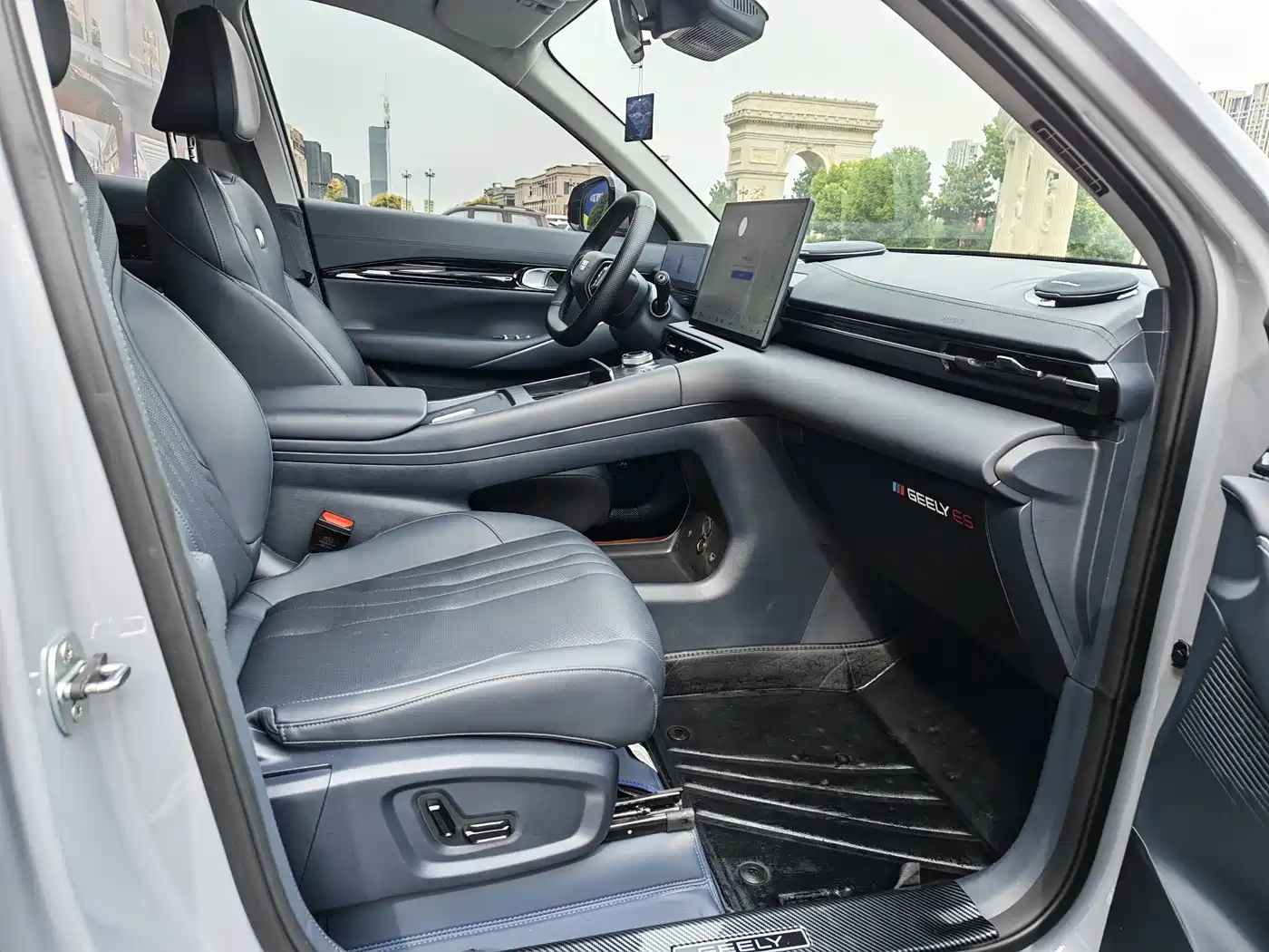 Фото 5 - Geely Galaxy Galaxy E5