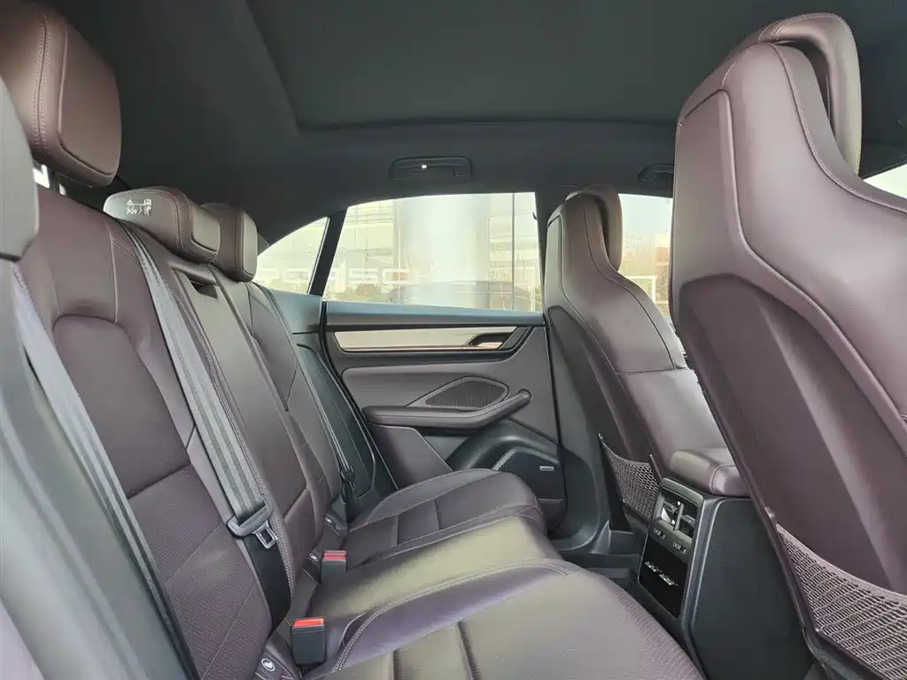 PORSCHE MACAN NEW ENERGY