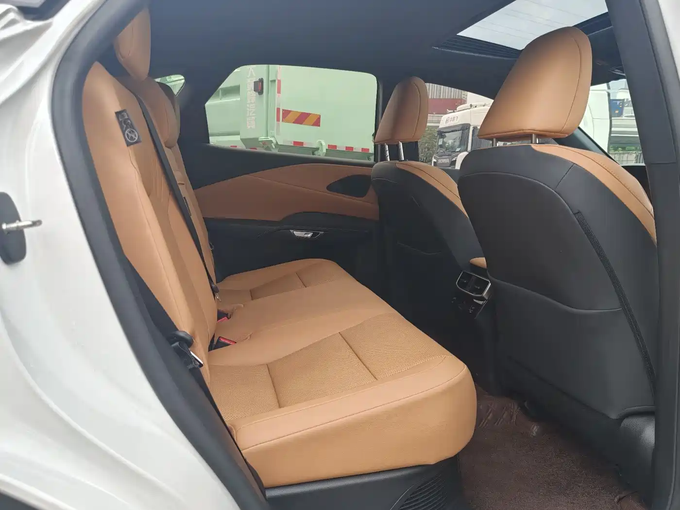 Lexus RX 2023 350h 2WD Joy Edition фото 13