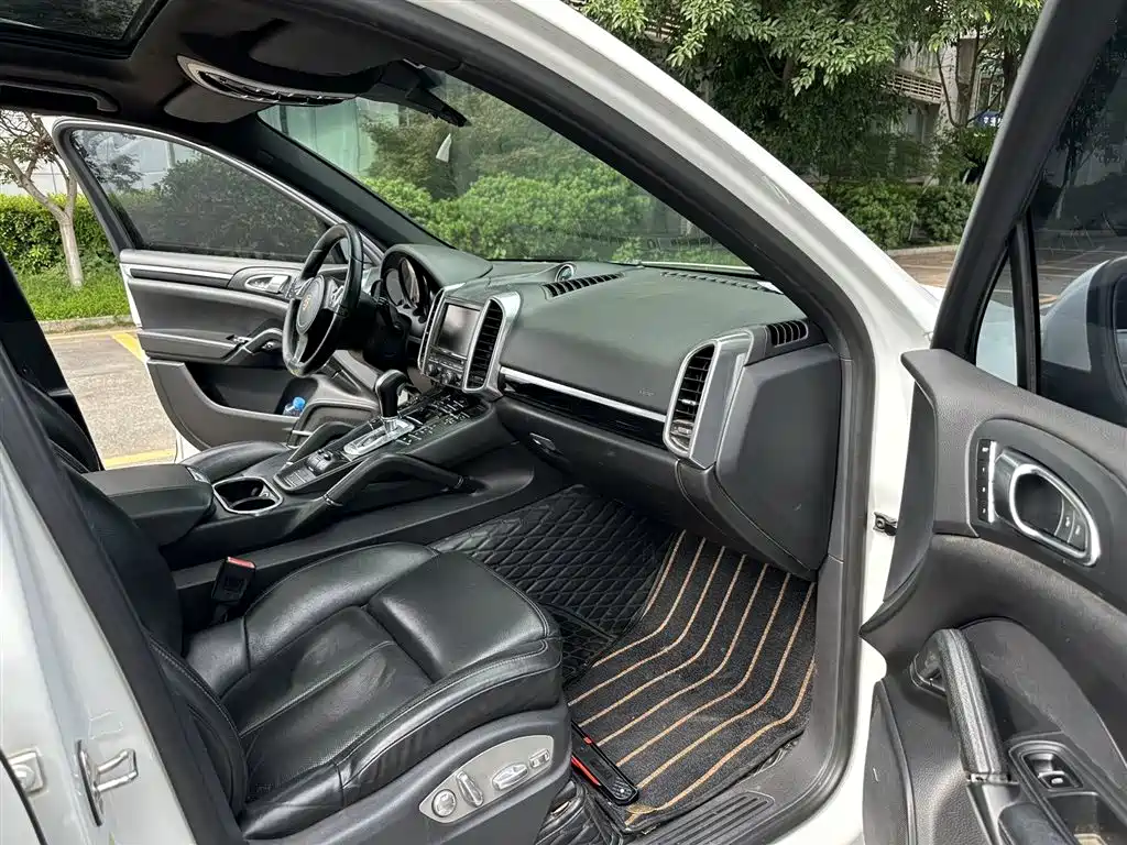 Porsche Cayenne 2015 Cayenne 3.0T фото 13