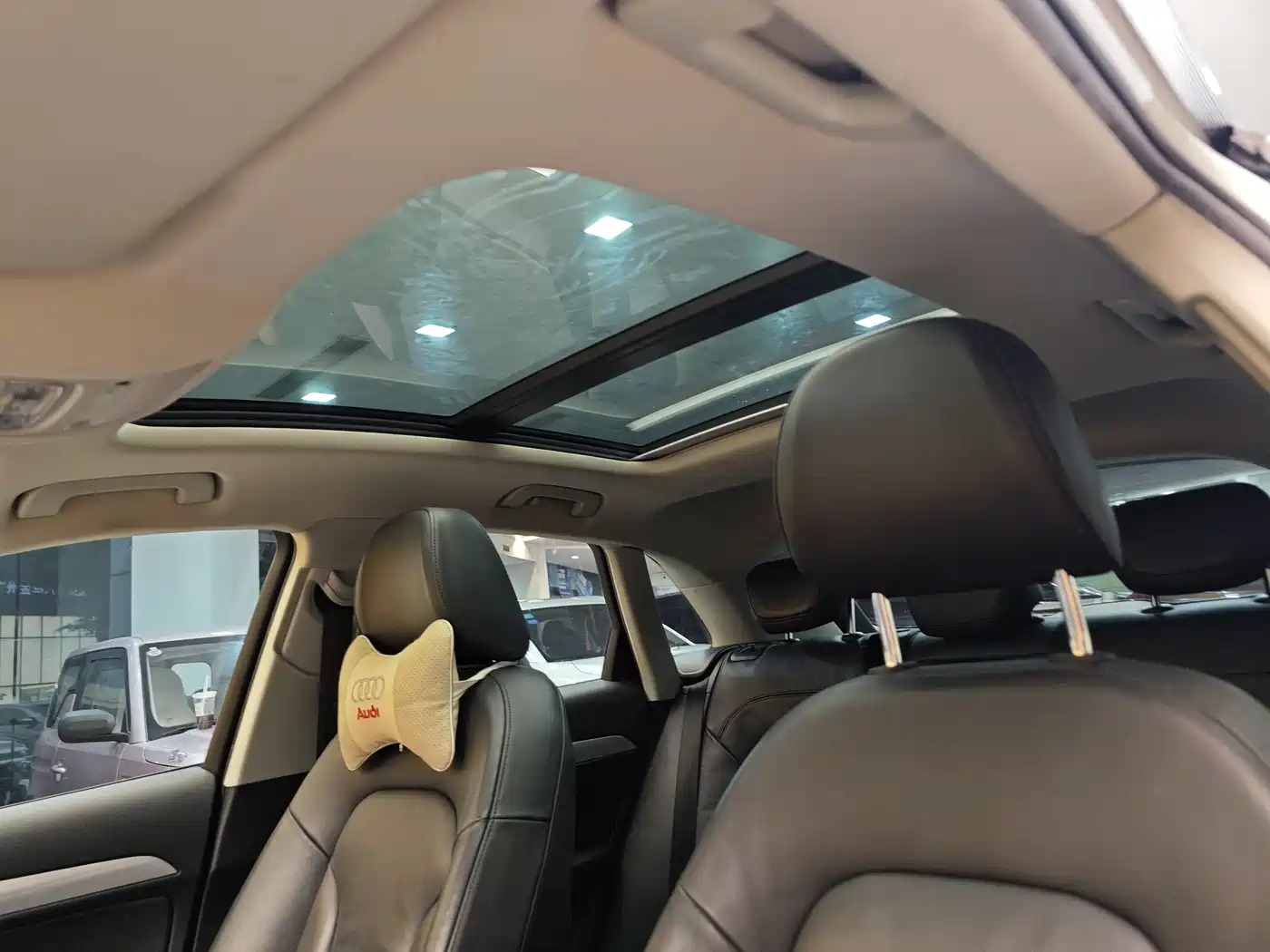 Audi Q3 2015 35 TFSI Comfort фото 12