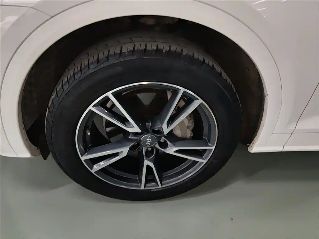 Audi Q5L 2020 40 TFSI Prestige Fashion фото 23