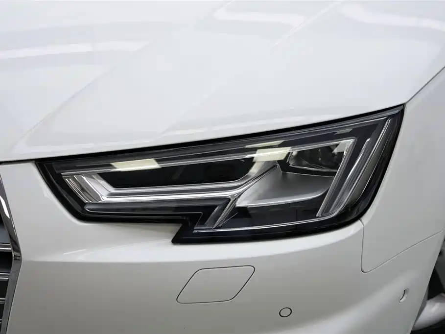 Audi A4L 2019 40 TFSI Fashion (China VI) фото 2