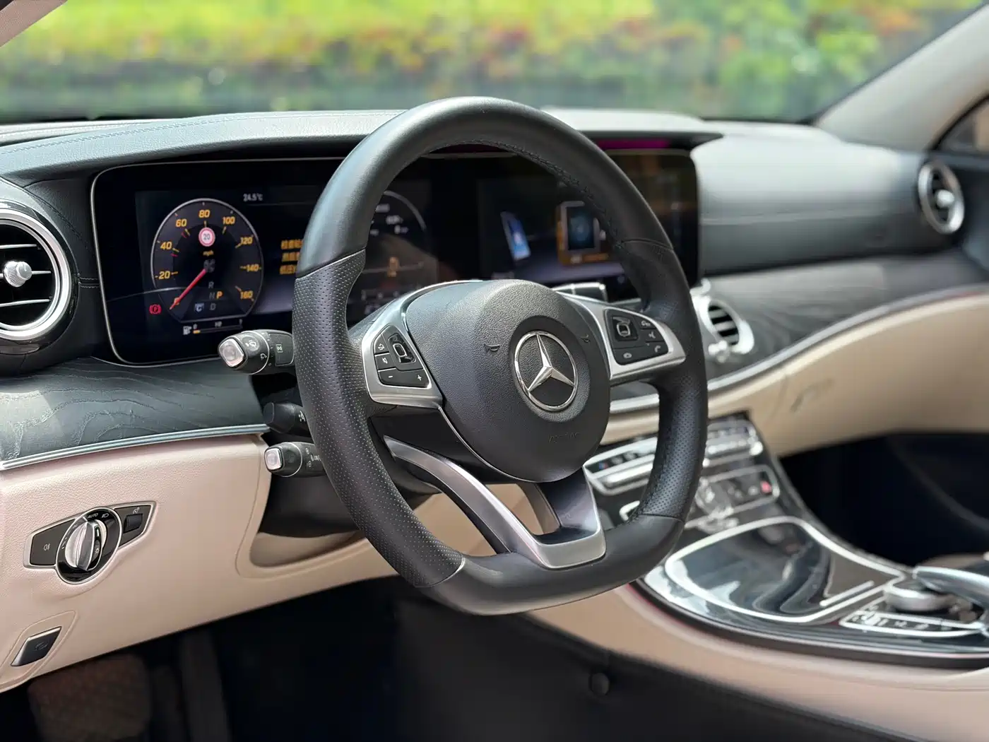 Mercedes-Benz E-Class 2016 E 300 L Sport Fashion Type фото 6