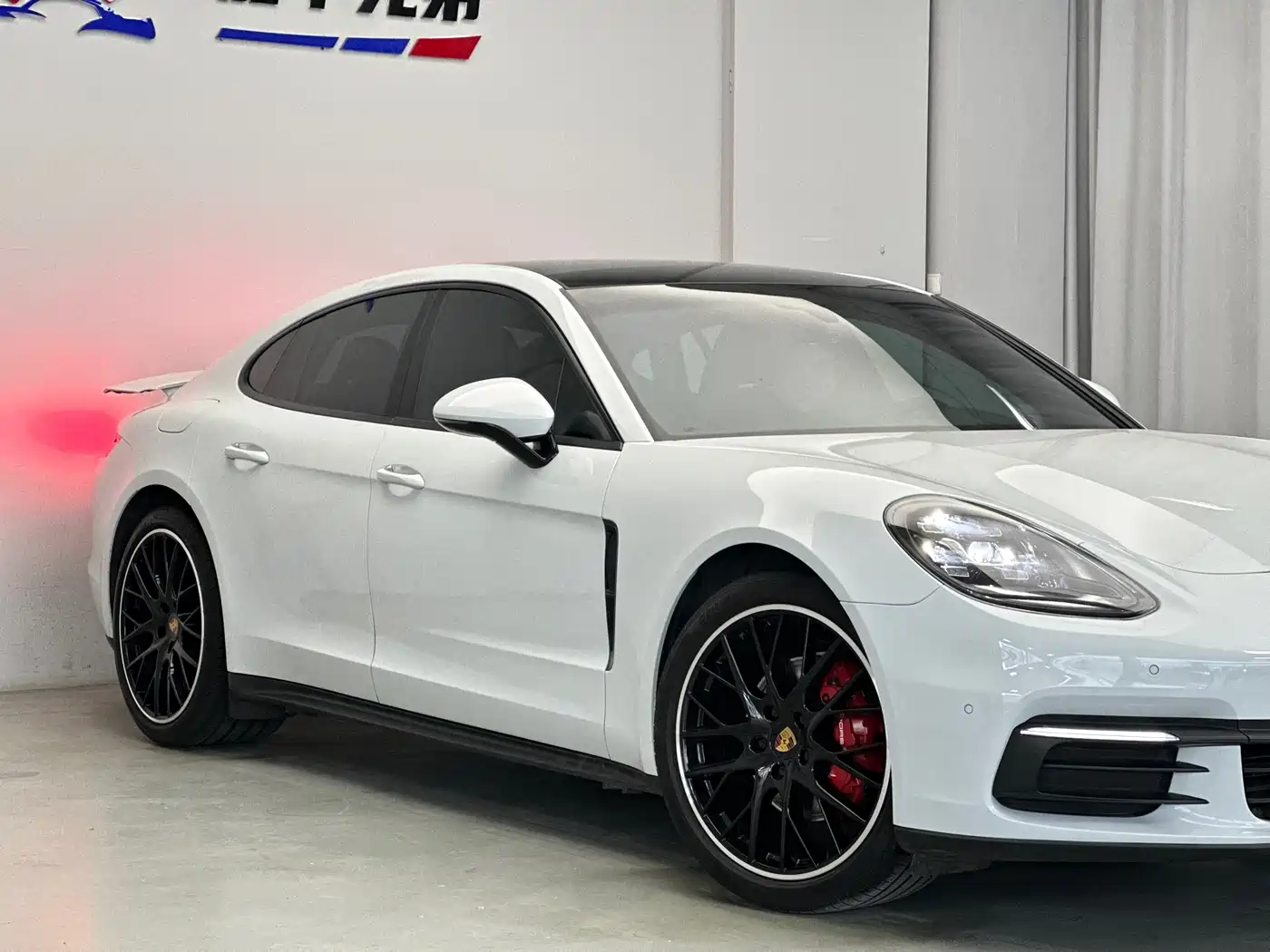 Porsche Panamera 2017 Panamera 3.0T фото 8