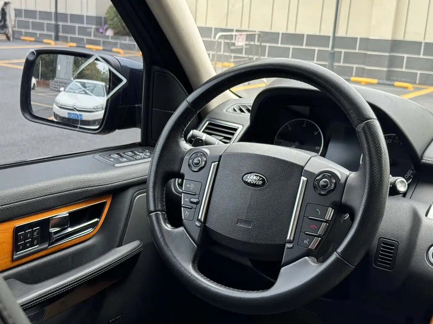 Land Rover Range Rover Sport 2012 3.0 TDV6 Ultimate Sport Edition фото 20