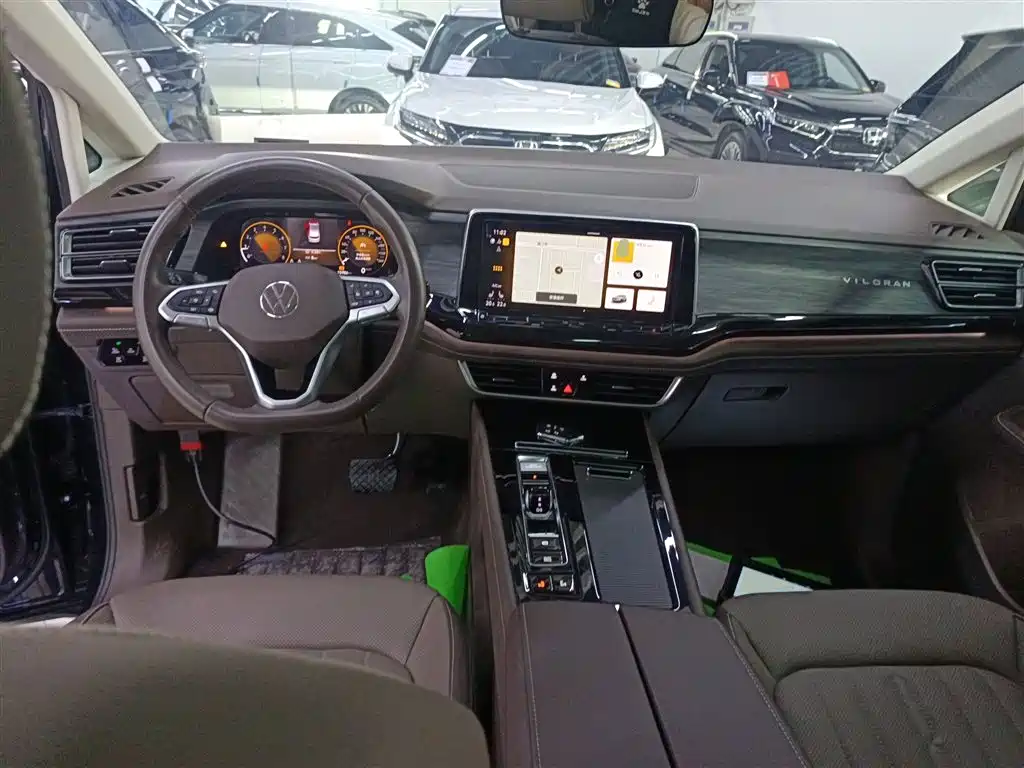 Volkswagen Viloran 2023 330TSI Luxury Edition фото 6