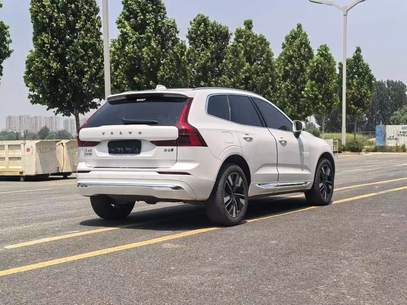 Volvo XC60 2026 Model B5 AWD Premium Luxury фото 9