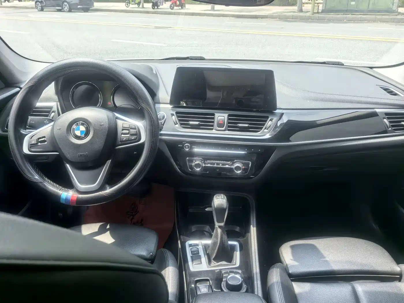 BMW 1 Series 2017 118i Sport фото 12