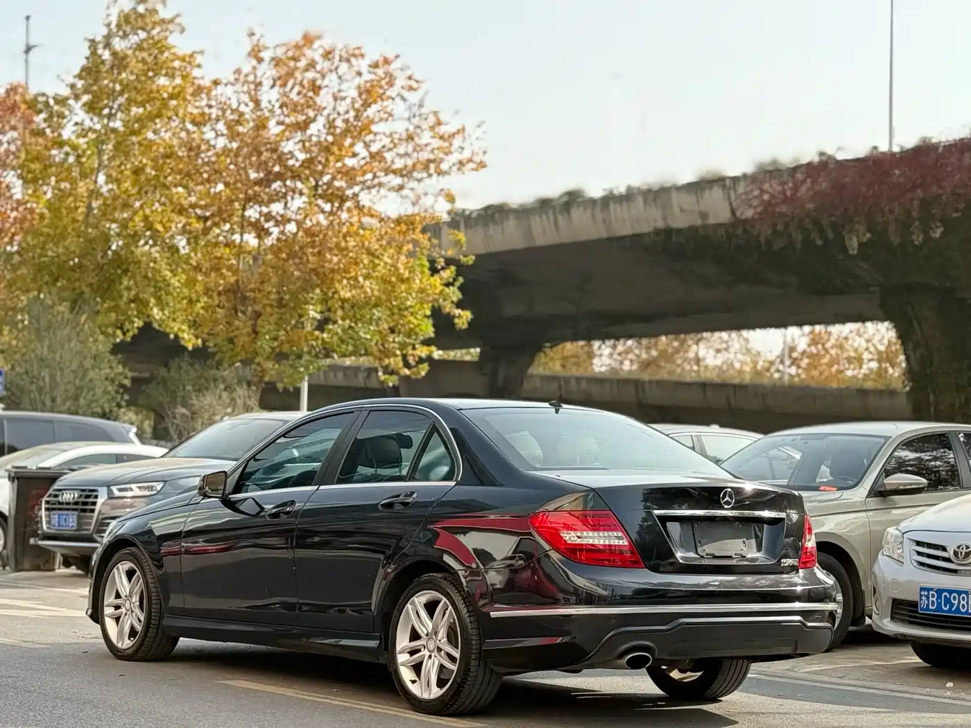 Mercedes-Benz C-Class 2013 C 180 Classic Grand Edition фото 12
