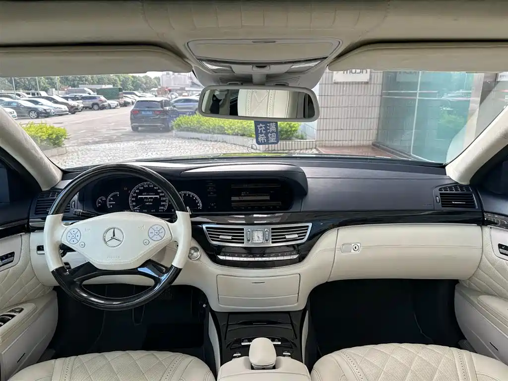 Mercedes-Benz S-Class 2011 S 350 L CGI фото 11