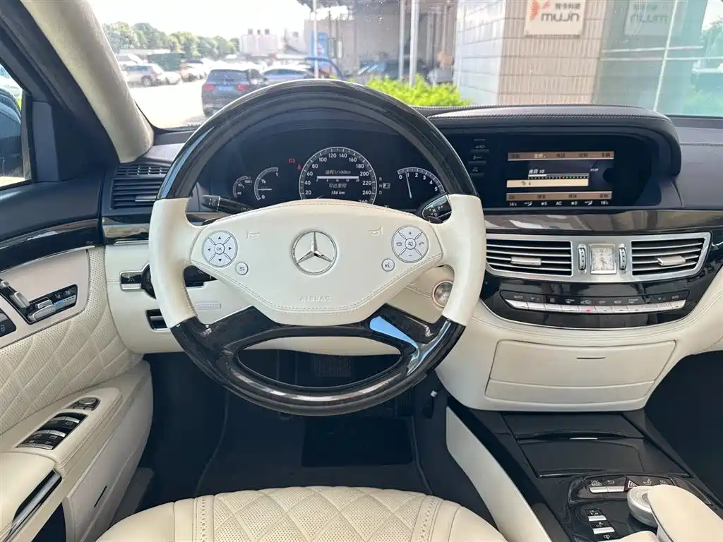 Mercedes-Benz S-Class 2011 S 350 L CGI фото 10