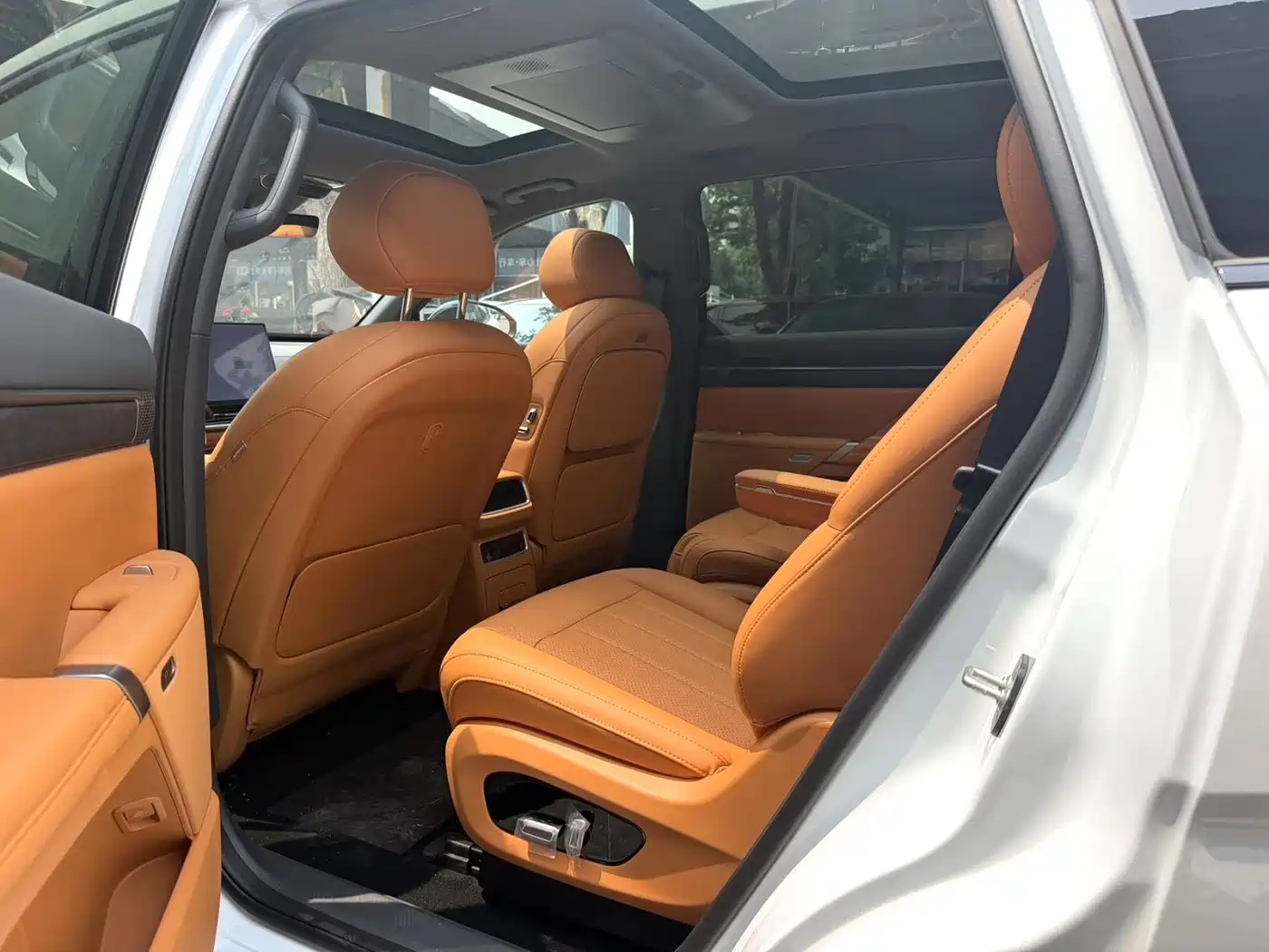 Dongfeng Yipai eπ008 2026 2026 6-seater EREV Family Joy Edition