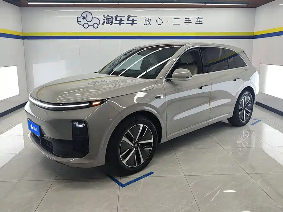 Li Auto L6 2024