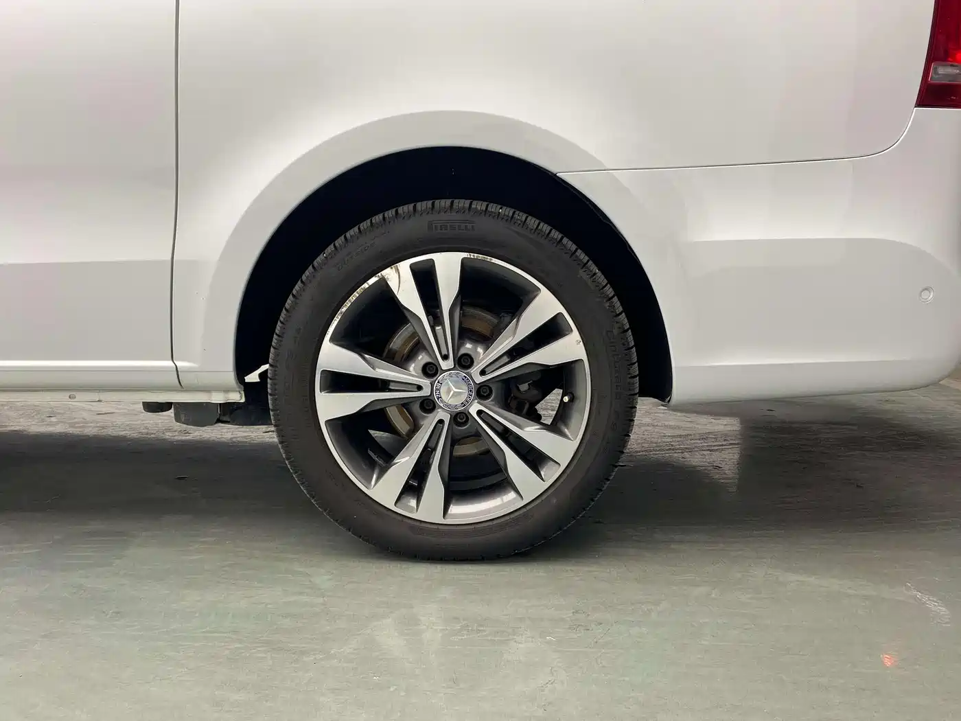 Mercedes-Benz V-Class 2016 V 260 Navigator фото 11