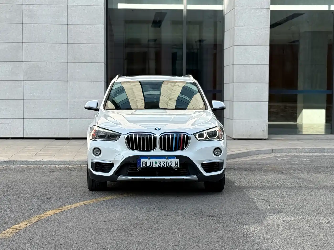 BMW X1 2018 sDrive18Li Premium Model фото 2
