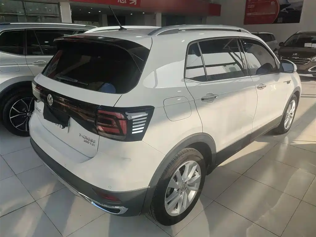 Volkswagen T-Cross 2019 280TSI DSG Comfort Edition фото 7