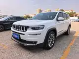 Photo 1 - Jeep Grand Commander