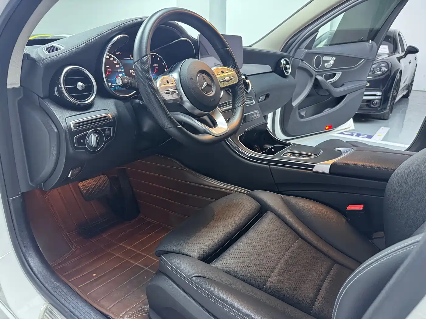 Mercedes-Benz C-Class 2020 C 260 L Sport фото 5