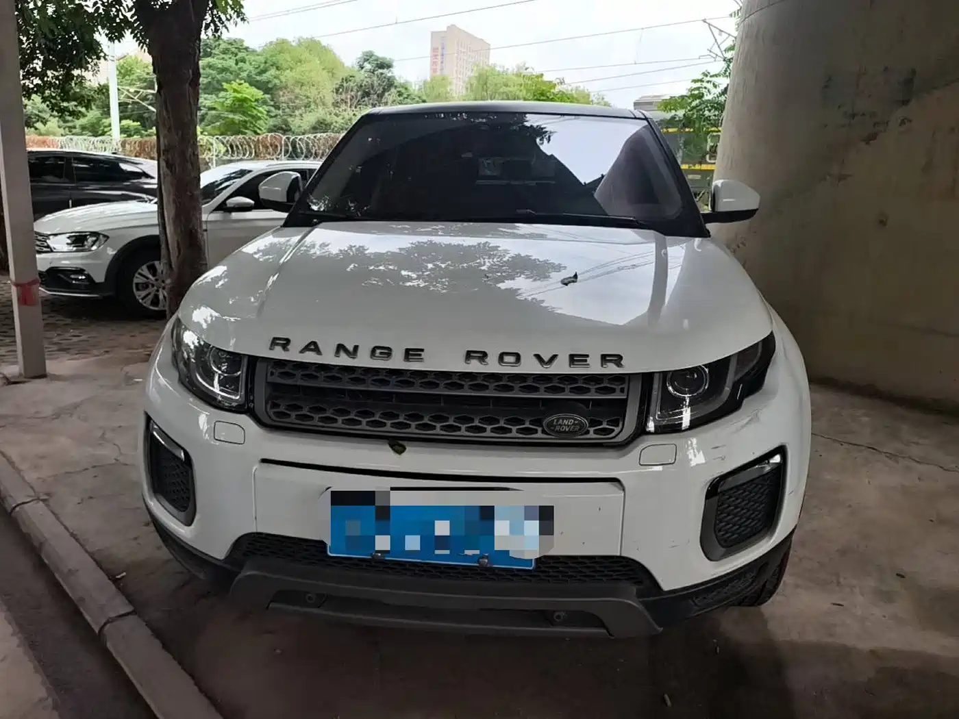 Фото 2 - Land Rover Range Rover Evoque
