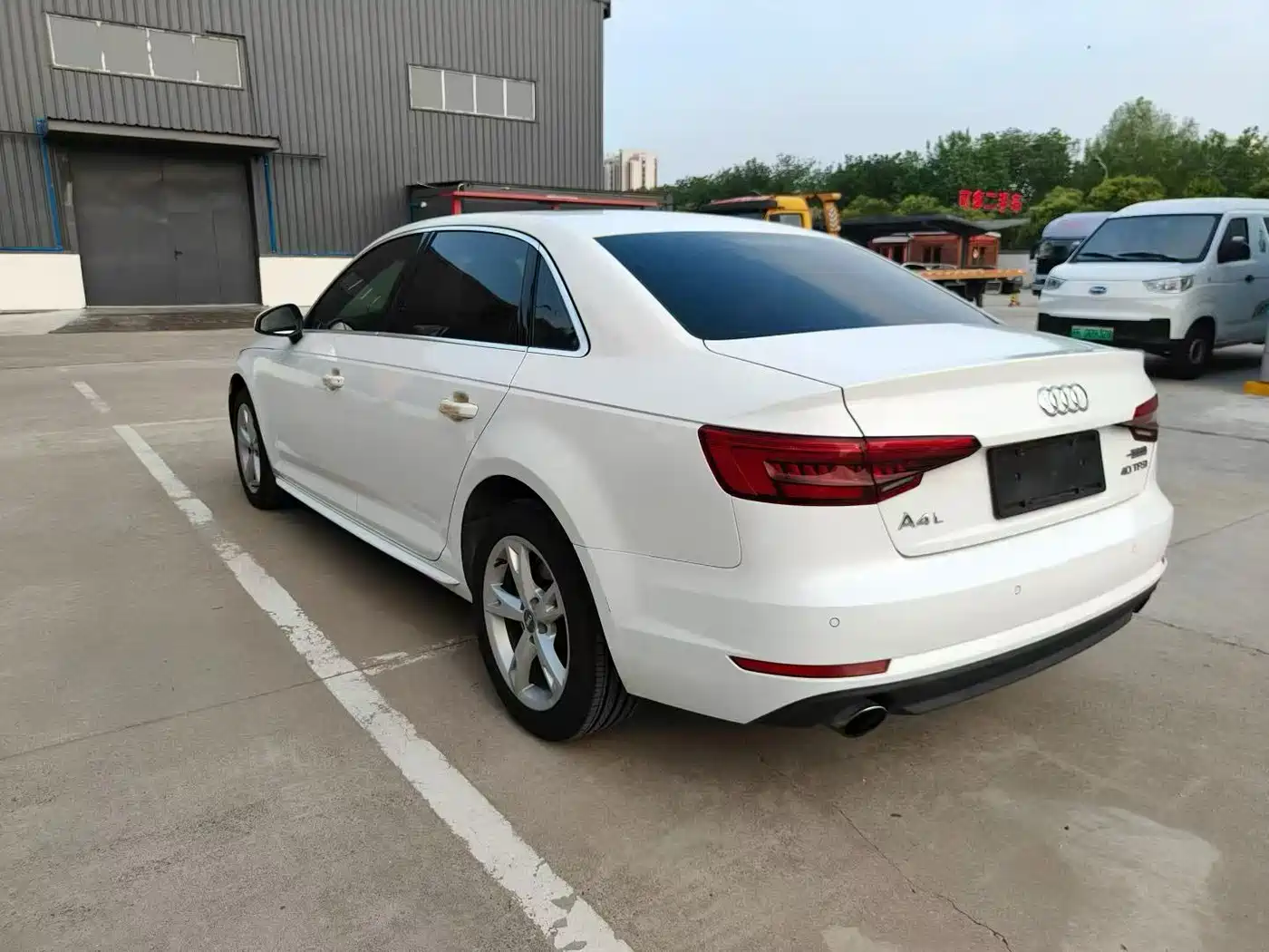 Audi A4L 2017 40 TFSI Fashion Edition фото 6