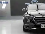 صورة 8 - Mercedes-Benz E-Class