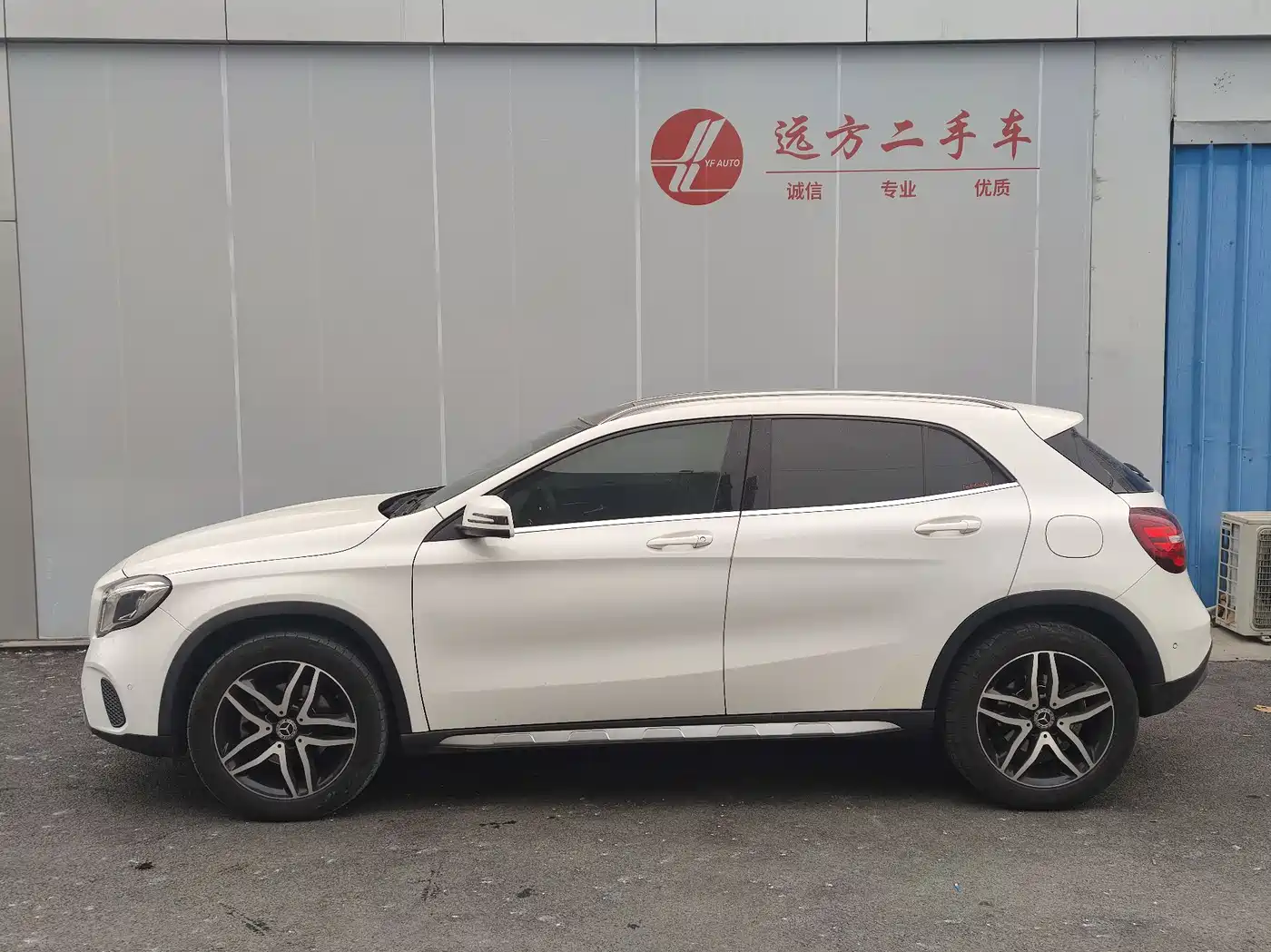 Mercedes-Benz GLA 2017 GLA 200 Fashion фото 8