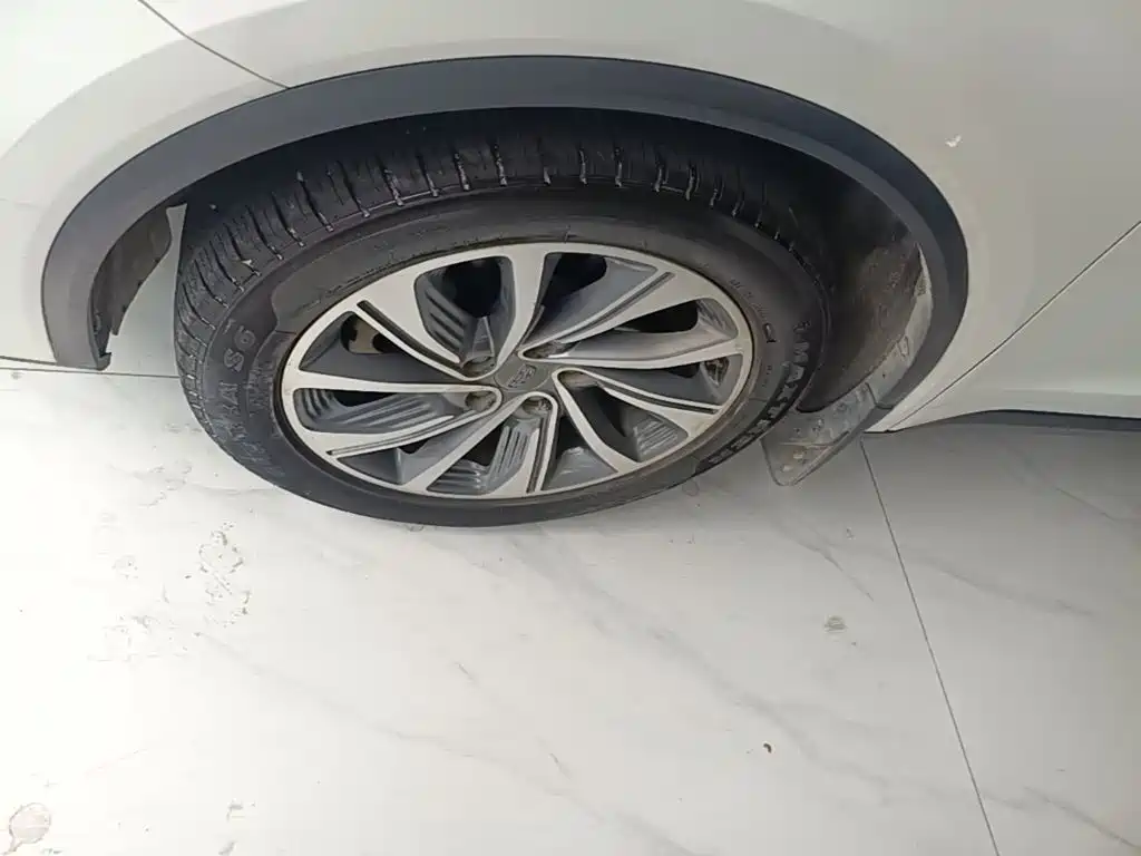 Geely Jiaji 2019 2019 1.5TD MHEV DCT Premium Edition