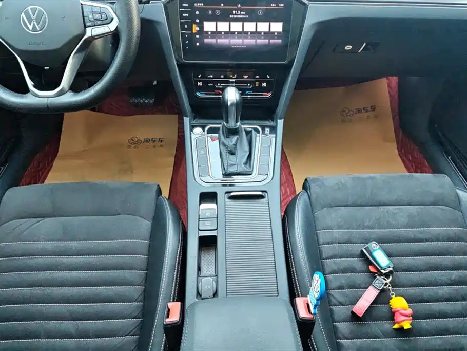 Volkswagen Magotan 2020 330TSI DSG Luxury фото 16