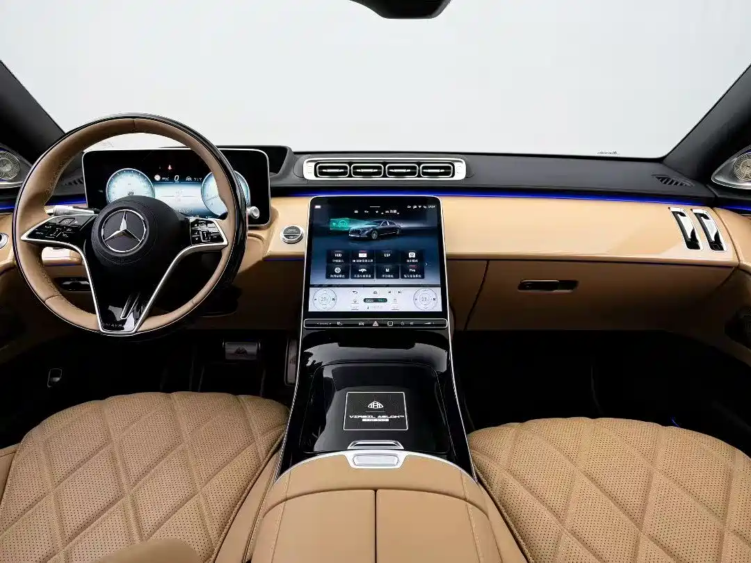 Mercedes-Benz Maybach S-Class 2022 S 680 4MATIC Virgil Abloh Limited Edition фото 4