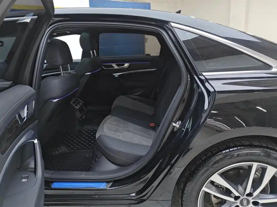 Audi A6L 2024 40 TFSI Luxury Dynamic фото 11