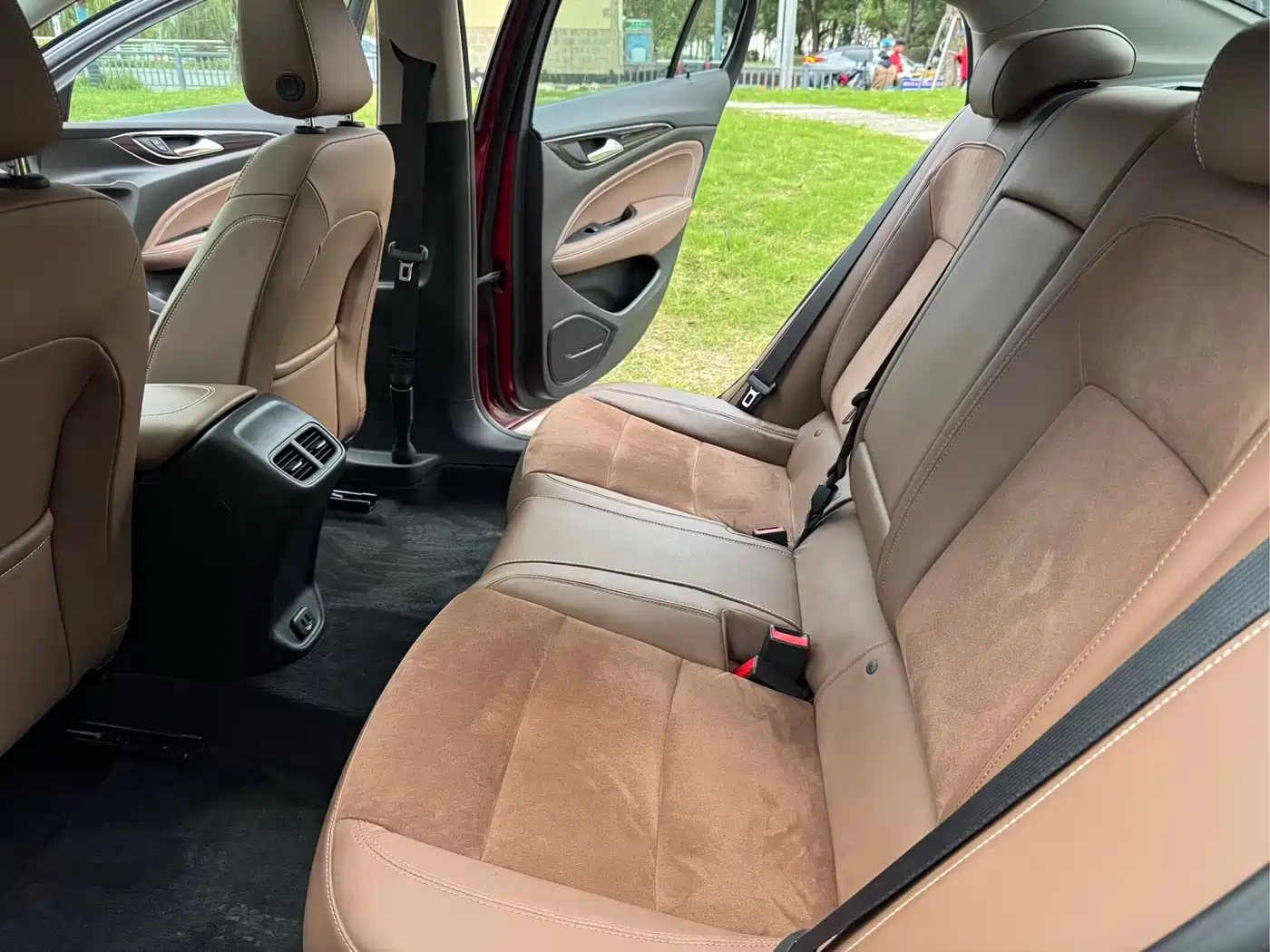 Buick Regal 2017 20T Luxury Model фото 8