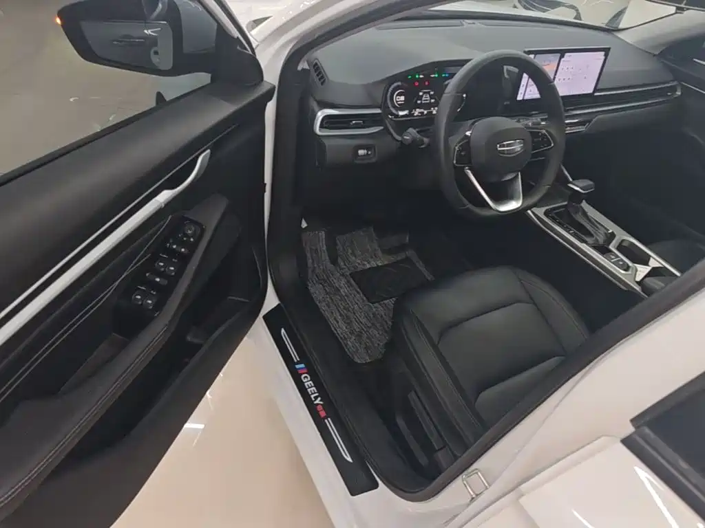 Geely Emgrand 2025 2025 4th Gen 1.5L CVT Soaring Dragon Edition