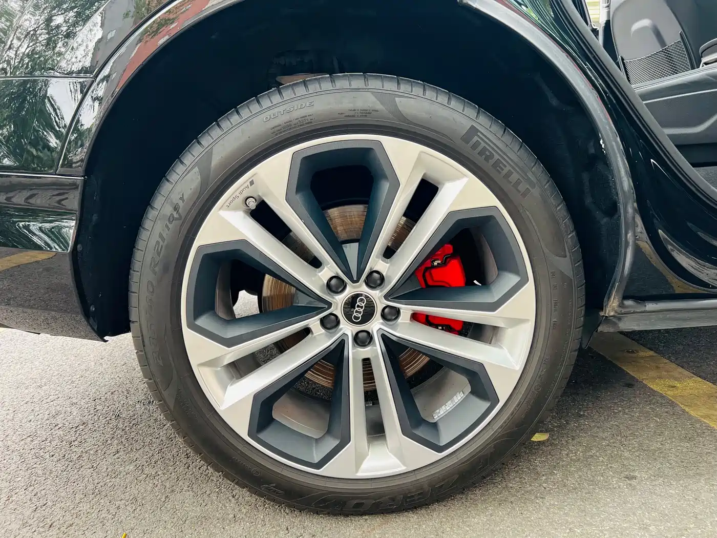 Audi Q7 2022 55 TFSI quattro S line Premium фото 27