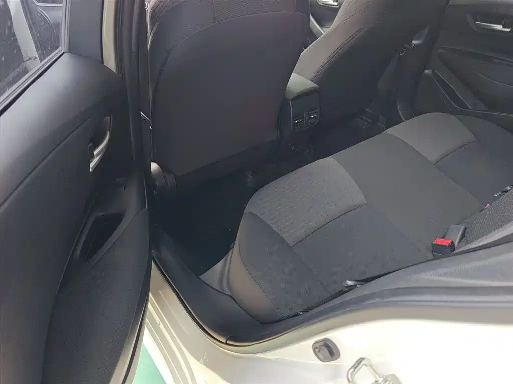 Toyota Levin 2021 185T CVT Luxury Edition фото 17