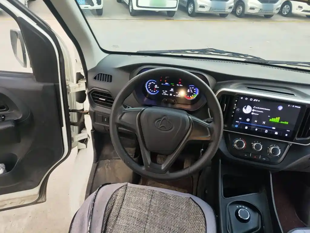 Changan Kaicheng Changan Ruixing EM60 2025 2025 Elite Model 6-seater 300km Dual Doors