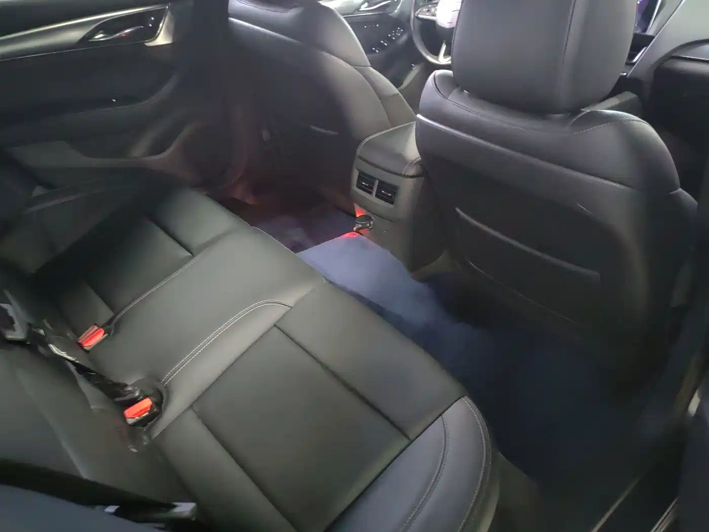 Фото 6 - Cadillac CT5